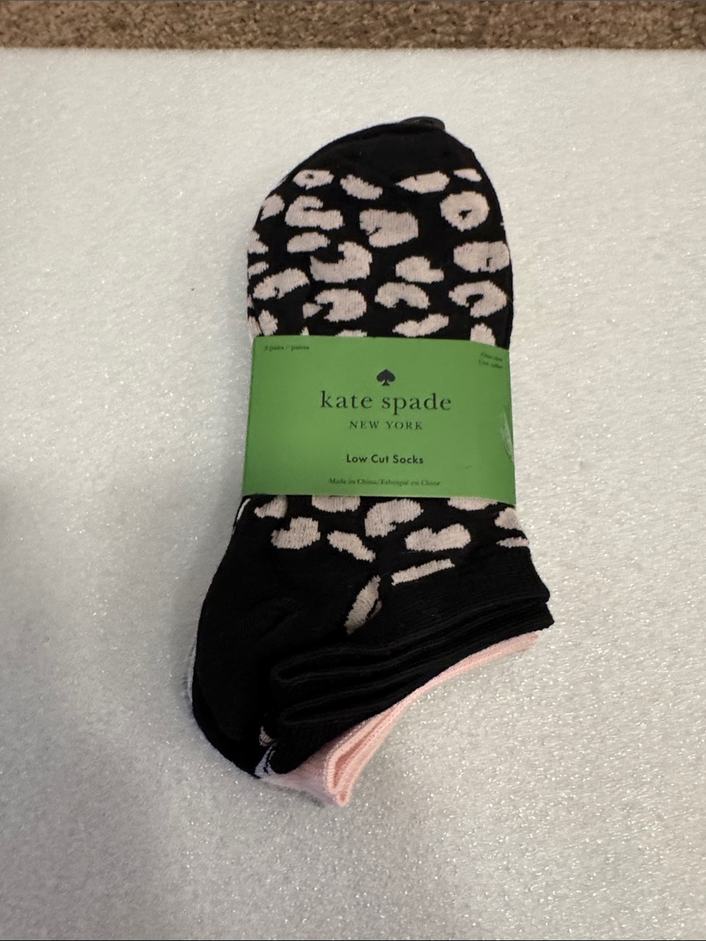 Kate spade 3 pack low cut socks one size NWT